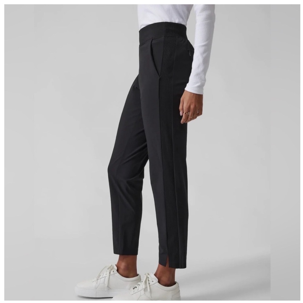 Athleta Brooklyn Mid Rise Ankle Pant 18 Work Travel Tapered Gorpcore Athleisure